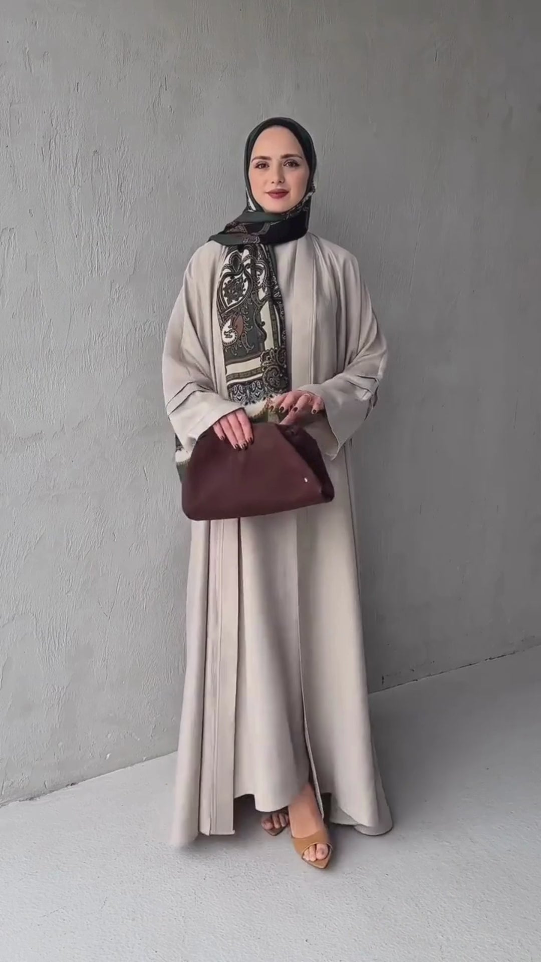 Sara Abaya Set - Beige