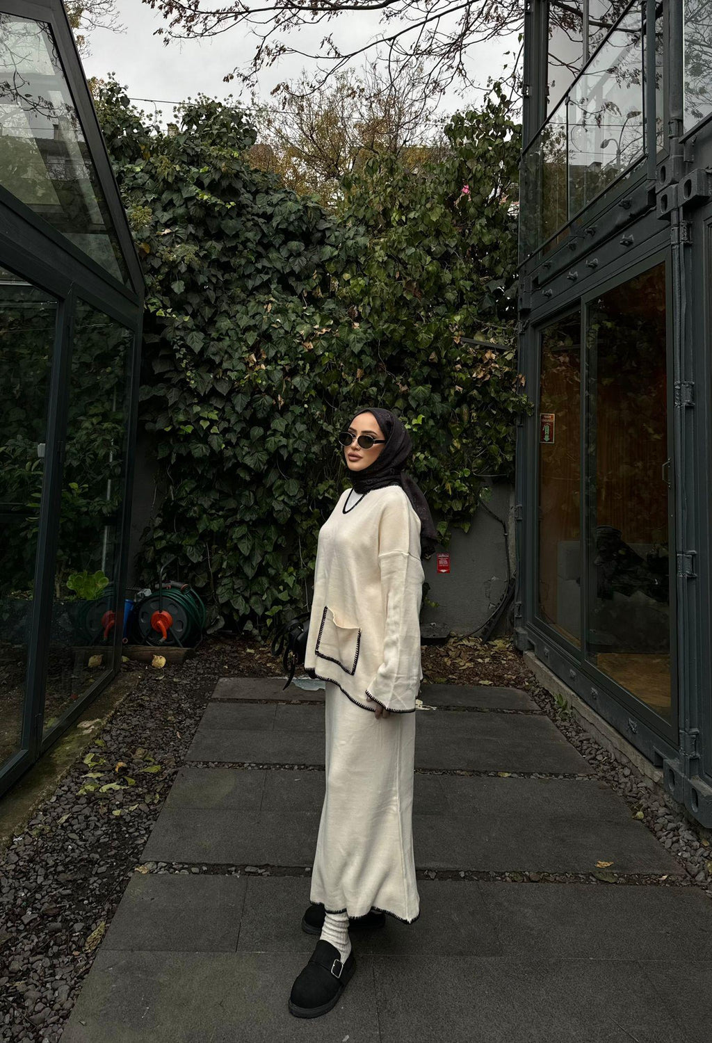 Senqa Lace-Detail Knit Skirt Set