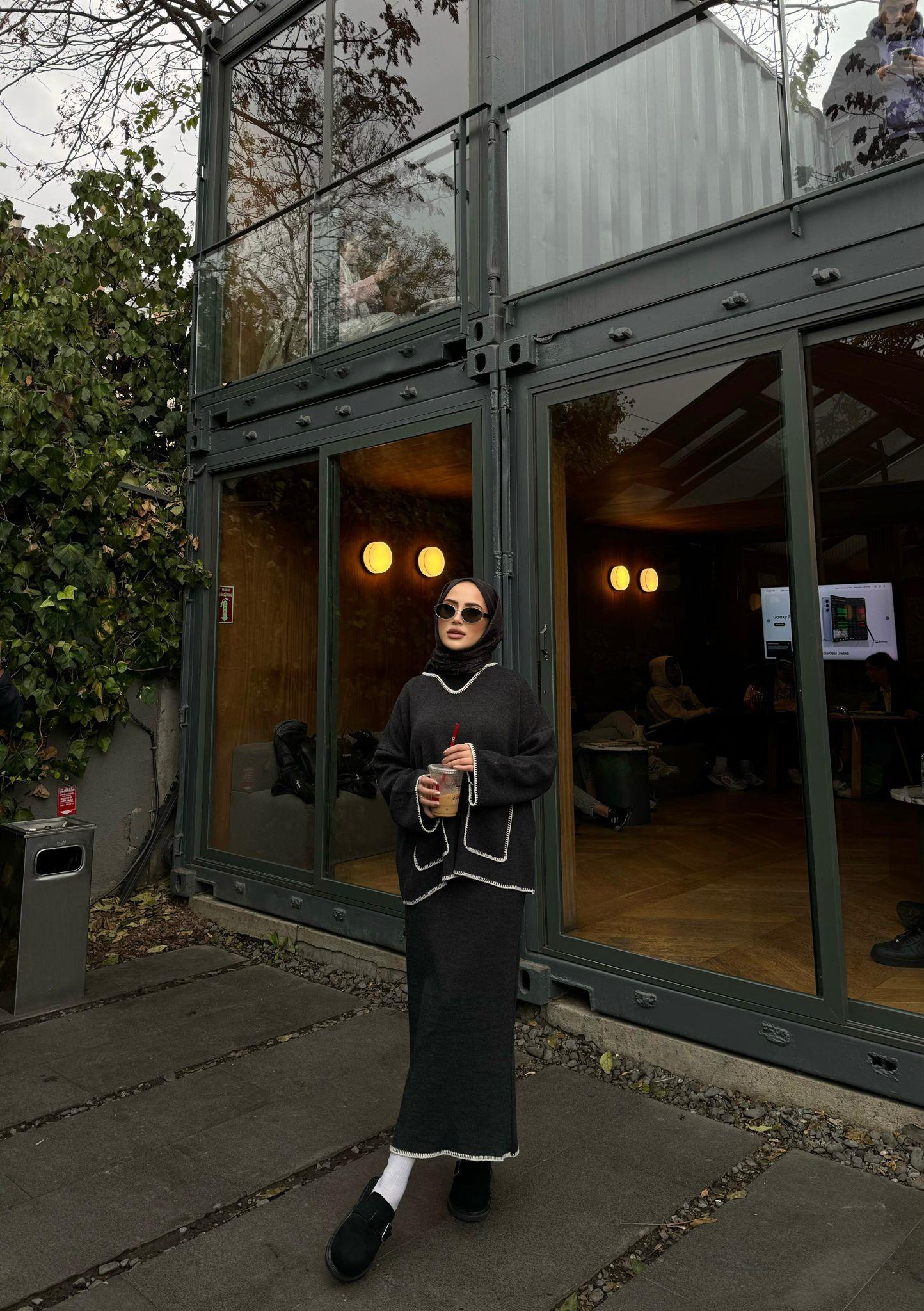 Senqa Lace-Detail Knit Skirt Set